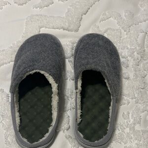 Cozy Gray unisex Slippers